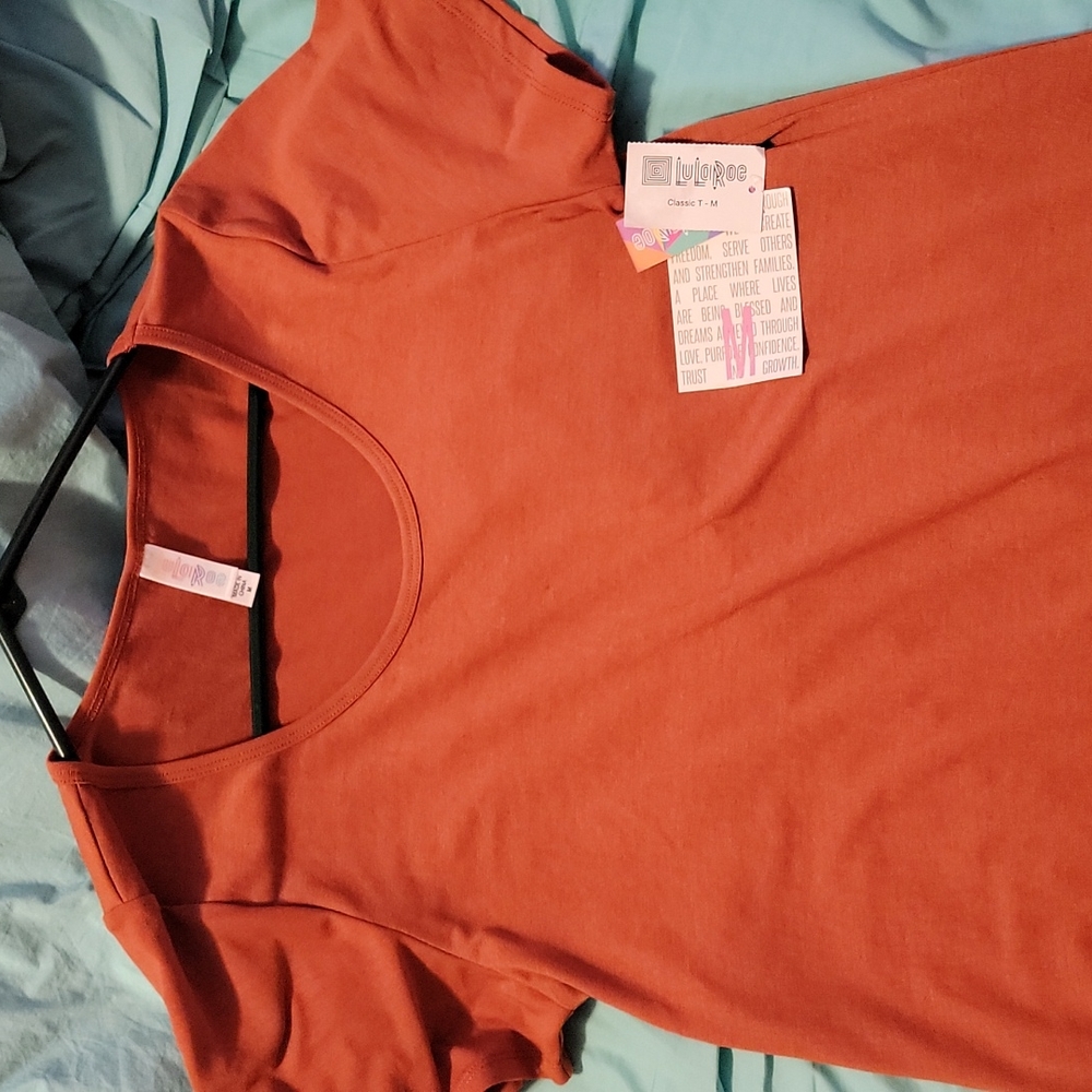 Lularoe classic T